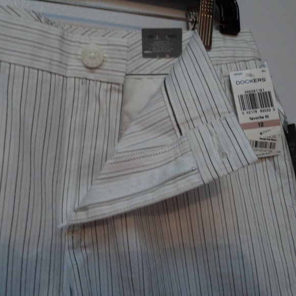 NWT Dockers Collection Women's Size 12 Shorts Striped White Black Blue Pockets - Picture 5 of 10